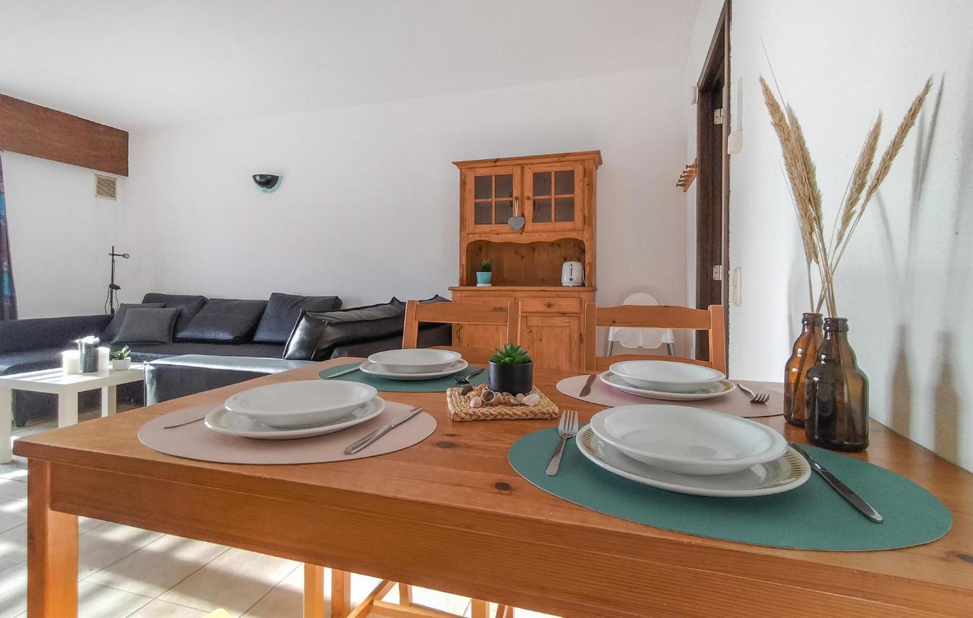 Beautiful Apartment In Bredene With Kitchen 외부 사진