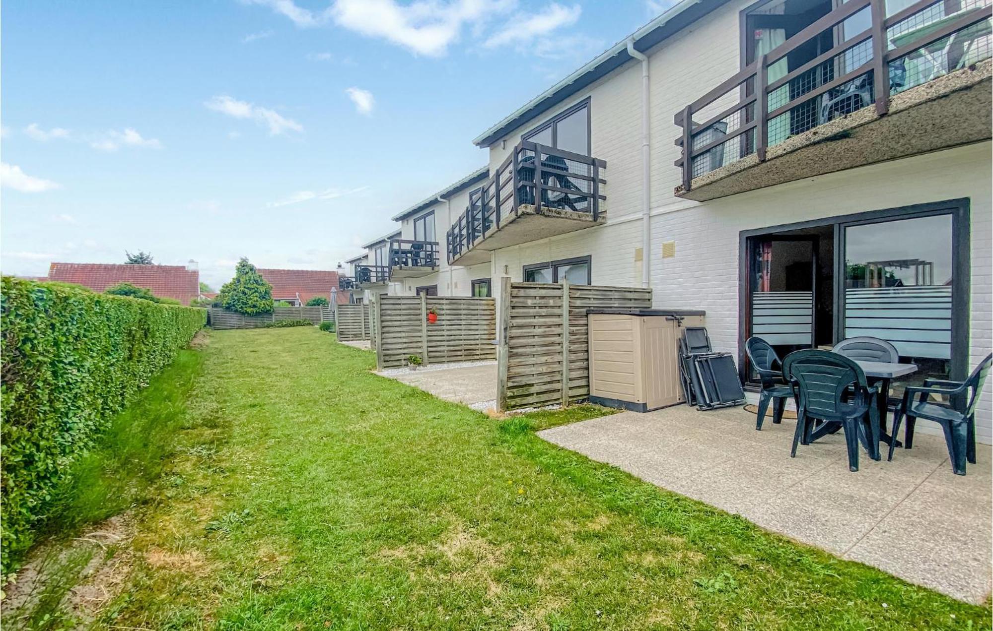 Beautiful Apartment In Bredene With Kitchen 외부 사진